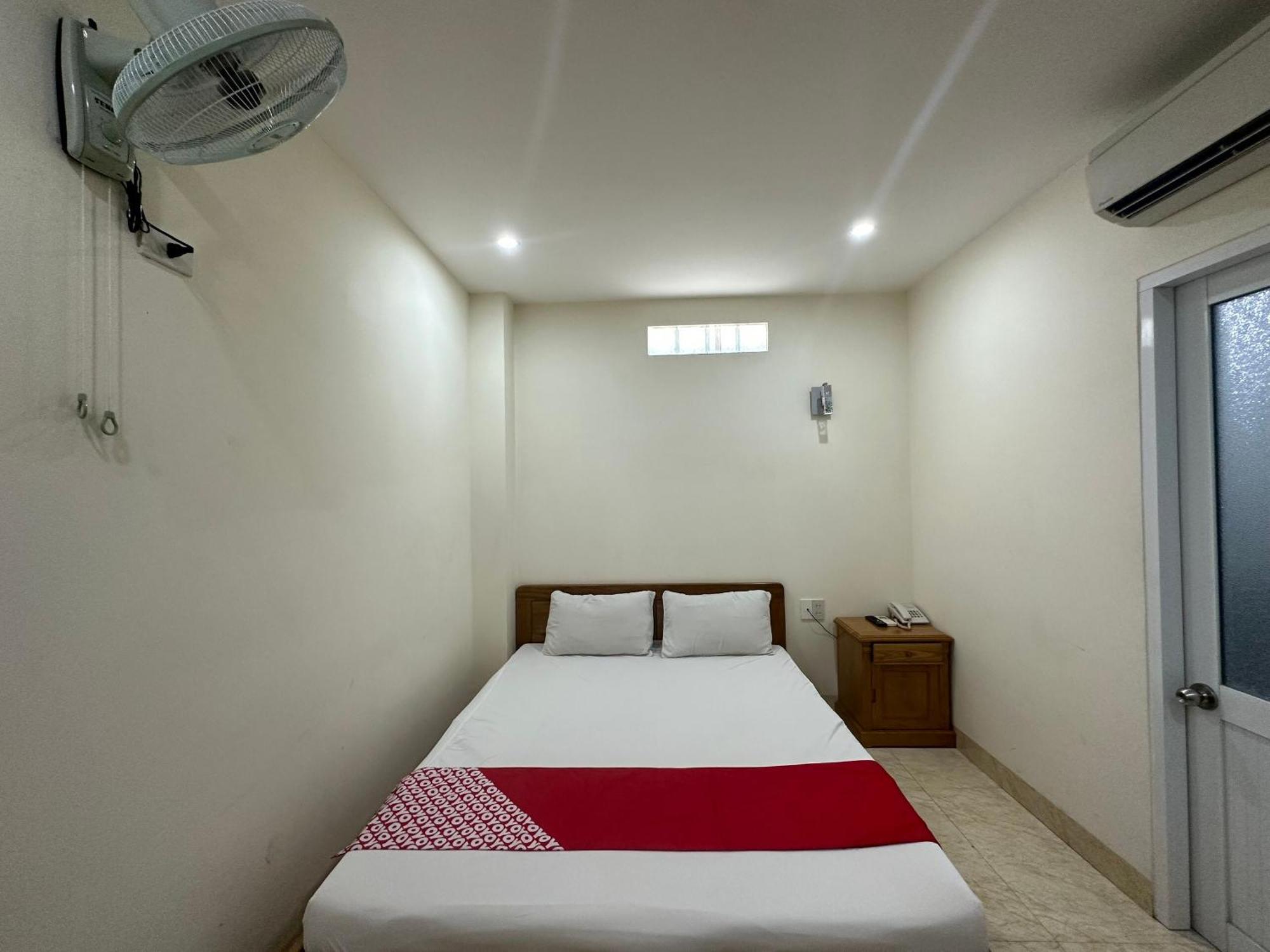 Italy Hotel На Транг Екстериор снимка