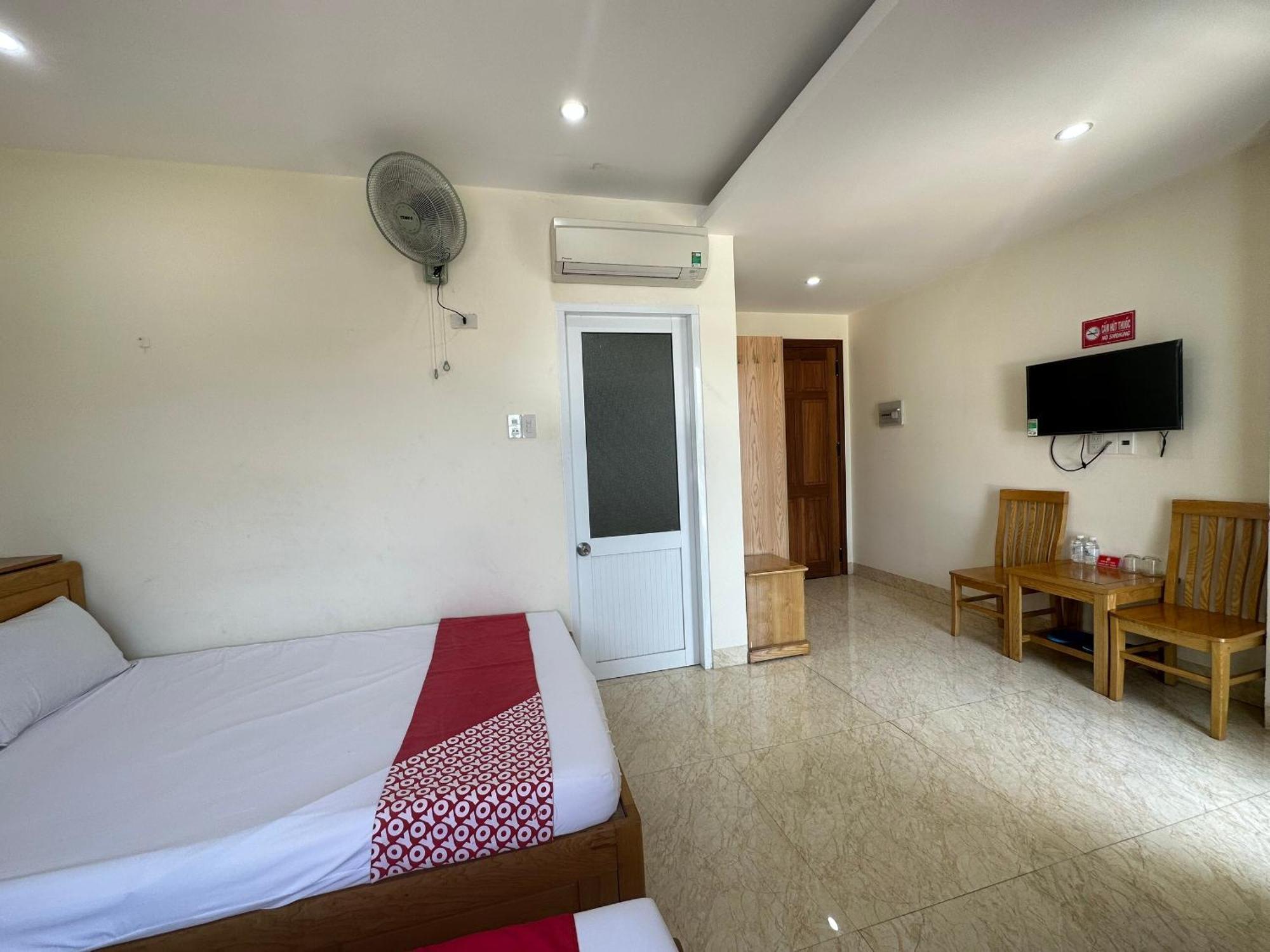 Italy Hotel На Транг Екстериор снимка