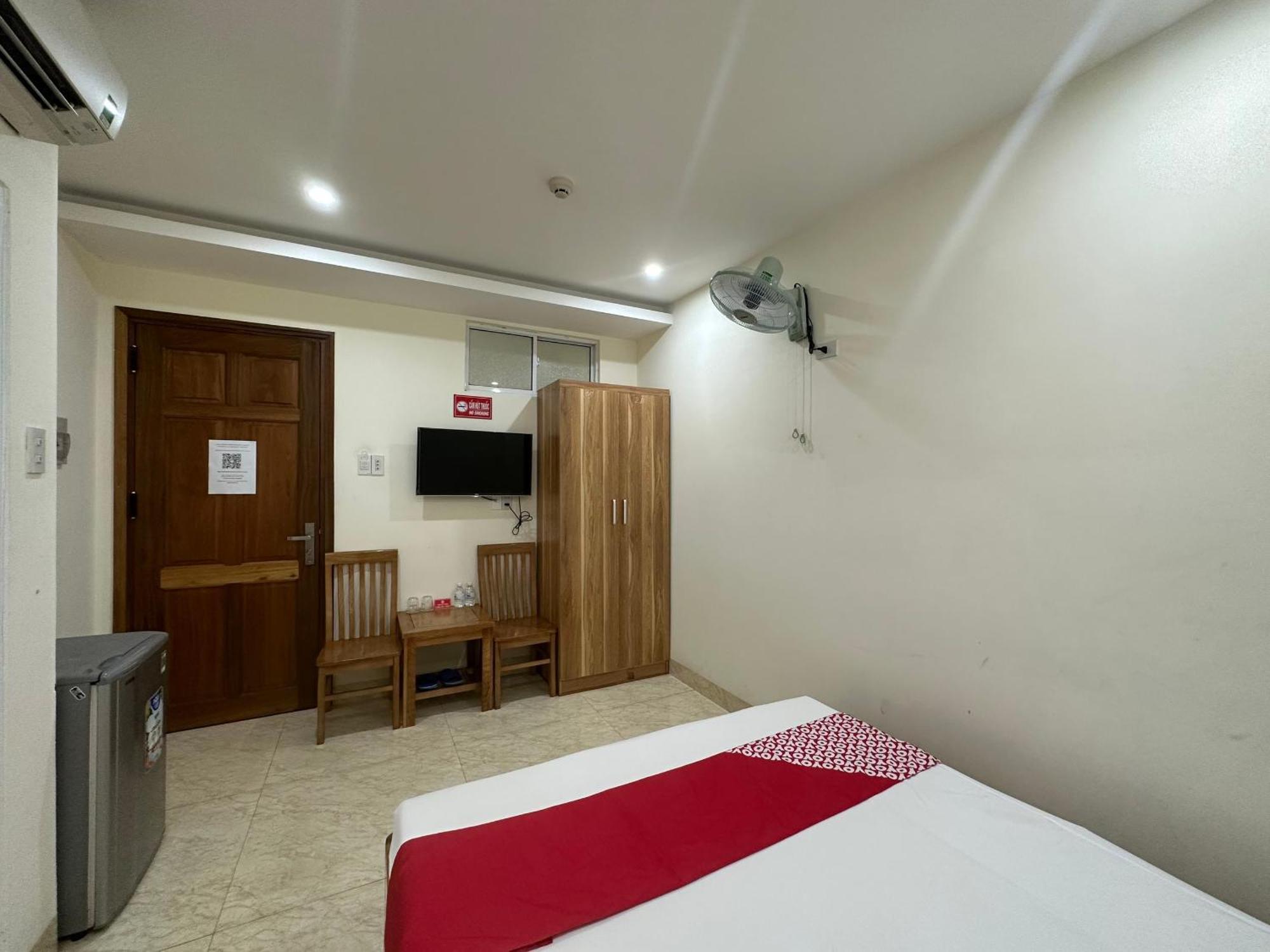 Italy Hotel На Транг Екстериор снимка