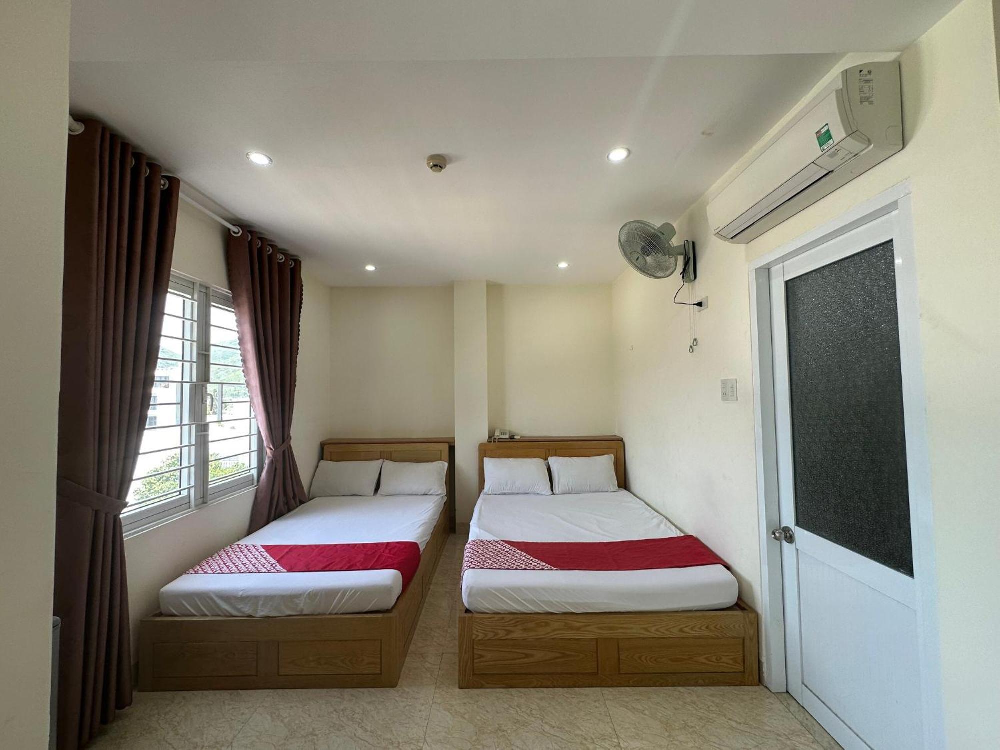 Italy Hotel На Транг Екстериор снимка