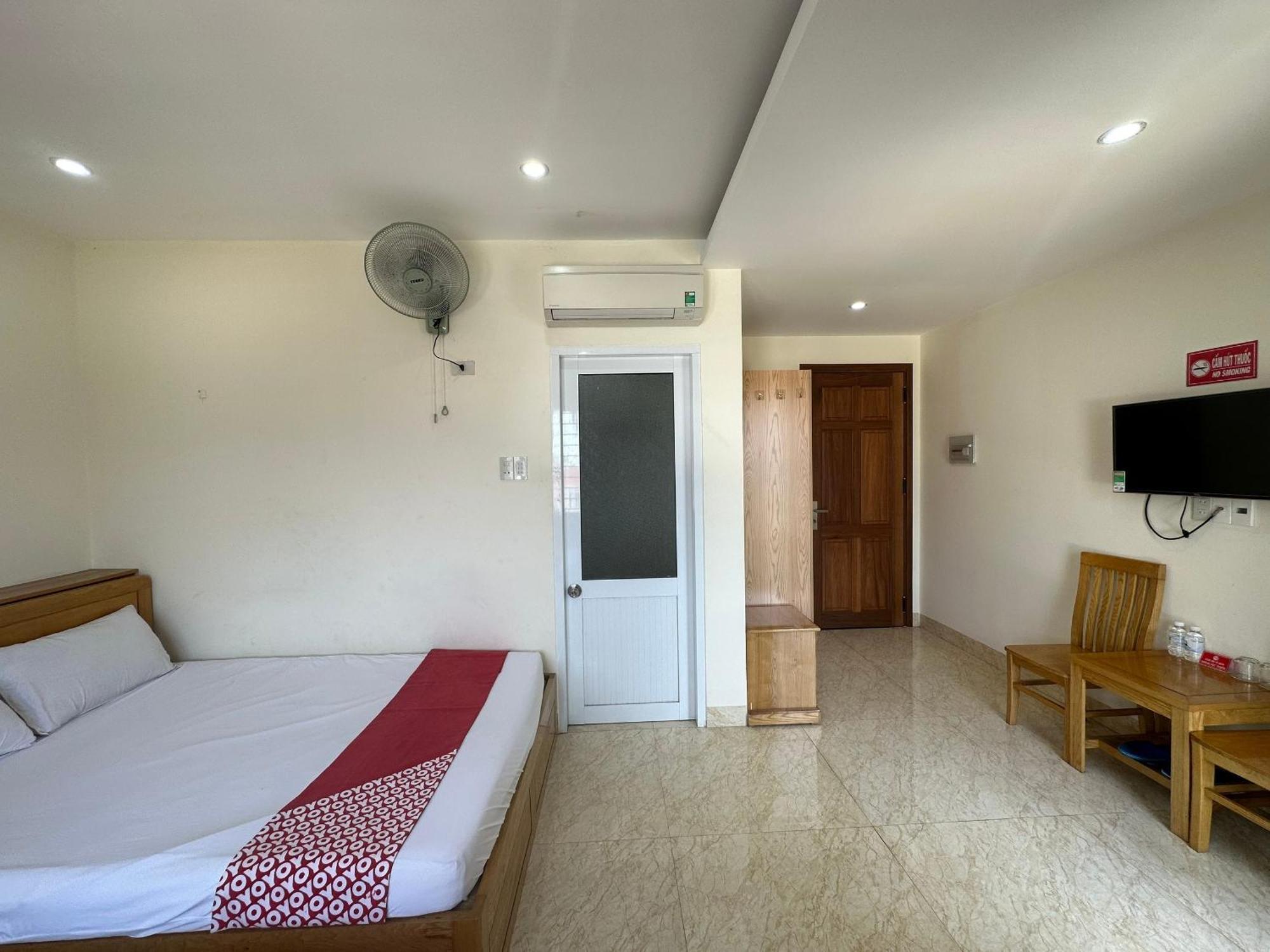 Italy Hotel На Транг Екстериор снимка