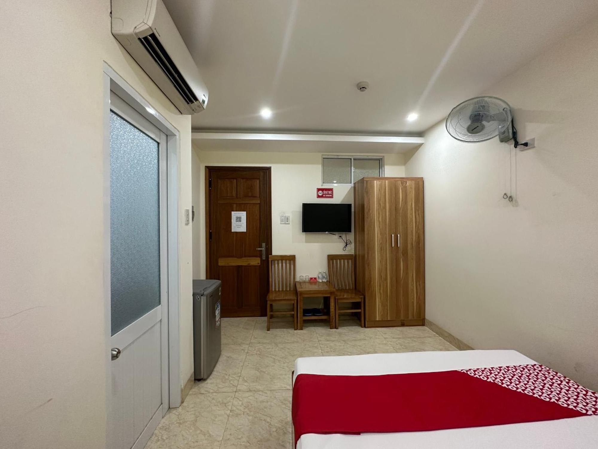 Italy Hotel На Транг Екстериор снимка